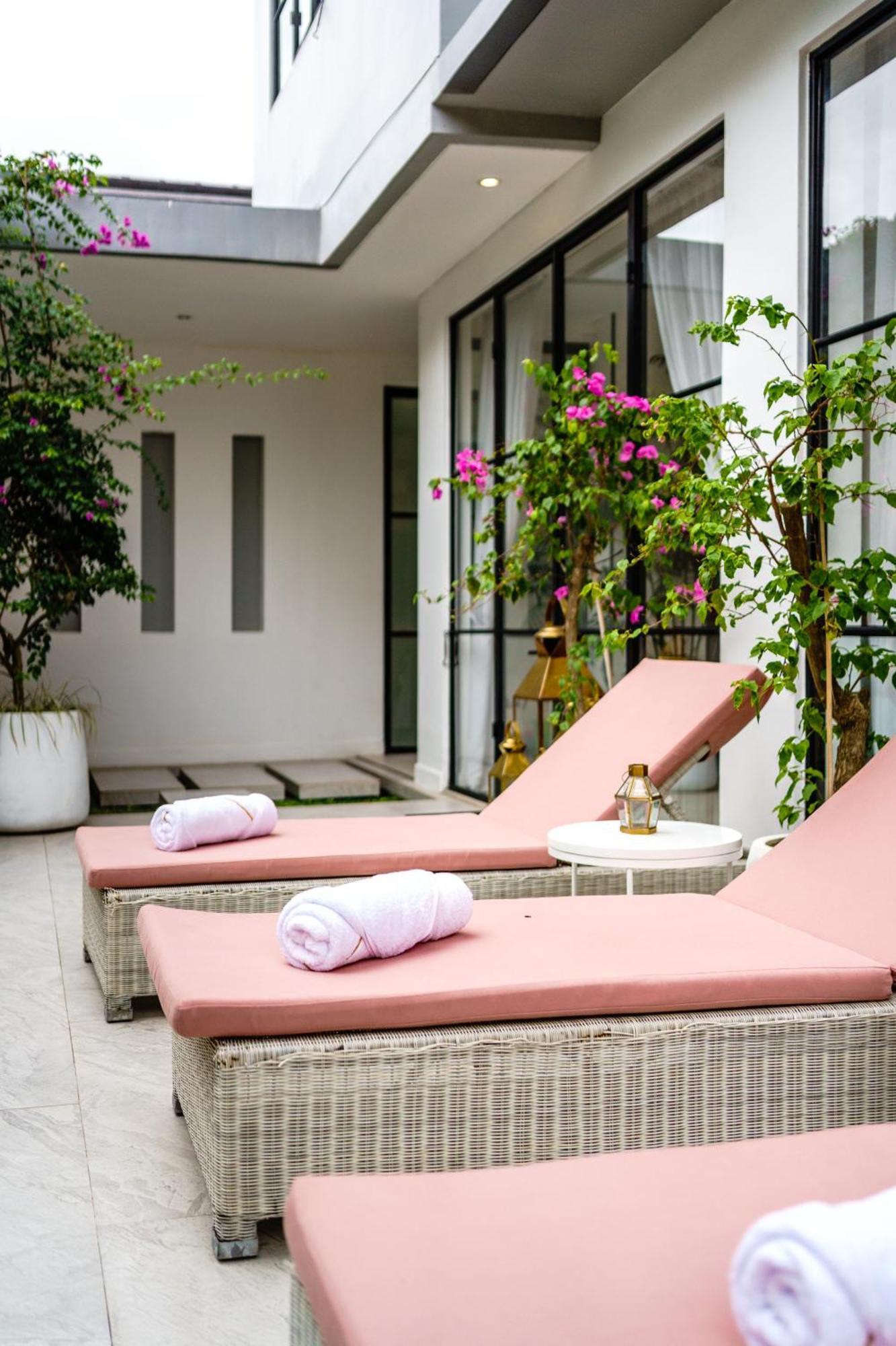 Maison Jolie Villa By Betterplace Canggu Exteriör bild